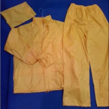 China Orange Rain Gear for Hiking for Keep Warm and Resist Water manufacturer