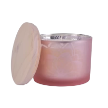 porcelana Tarro de vela de vidrio rosa con patrón láser de 14 oz con tapa de madera fabricante