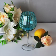 China 630ml blauen mundgeblasenen Martini-Glas Hersteller