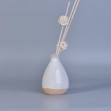China Garrafa de difusor de perfume de cerâmica branca fabricante