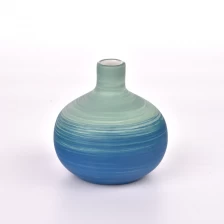 中国 セラミック花瓶セラミックディフューザーボトルに使用されるセラミックボトル メーカー