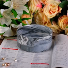 中国 Color Material Ceramic Candle Holder For Home or Wedding Decoration メーカー