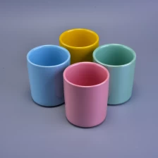 China Verschiedene Farbe Ionenplattierglas Keramik Kerzenhalter Hersteller