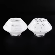 الصين الديكورات المنزلية المصنوعة يدويا الفاخرة غلاف أبيض شمعة حامل الزجاج الصانع