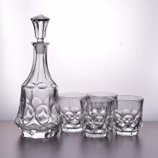 China Hot Popular Crystal glass whiskey decanter sets manufacturer