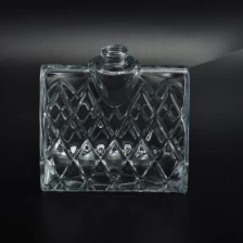 China Máquina feita de frasco de Perfume de vidro cosmético forma de bolsa de senhora fabricante