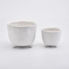 China Matte White Ceramic Jar Footed Ceramic Candle Holder Home Decoration manufacturer