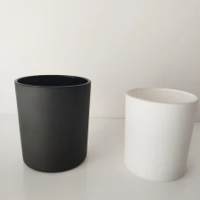 中国 哑光黑色和哑光白色玻璃蜡烛罐 制造商