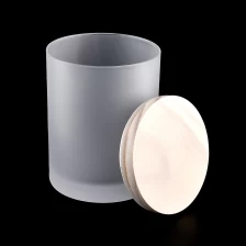 porcelana Tarro de vela de vidrio esmerilado popular con tapa de madera fabricante