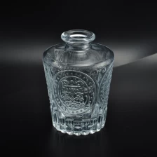 China Special empty essential oil glass bottle manufacturer
