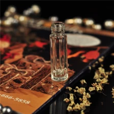 China Straight clear glass perfume bottle with screw top manufacturer
