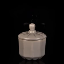 China new design ceramic porcelian candle holder manufacturer