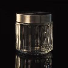 China Vertikal gemusterte Glas Kerze Glas mit Metalldeckel Hersteller