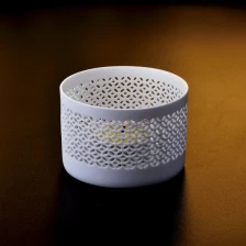 China Weiß Dekorative Keramik-Kerzenhalter Hersteller