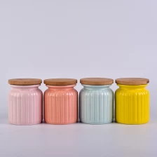 China Atacado azul recipientes jarro de cerâmica colorida vela com tampas de cortiça fabricante