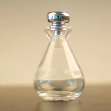 China glass perfume bottle with metal lid manufacturer
