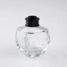 China mini glass perfume bottle with lid manufacturer
