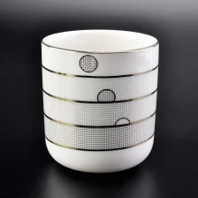 China round ceramic candle vessels in white with gold rim manufacturer