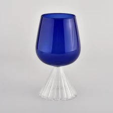 中国 特殊设计的硼硅酸盐玻璃蜡烛罐玻璃花瓶与基座 制造商