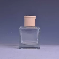 Chine bouteilles de parfum en verre transparentes avec 150ml fabricant
