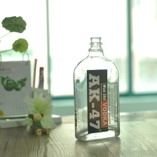 Chine bouteille en verre de vodka fabricant