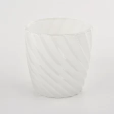 China Borong Reka Bentuk Baru 2022 White Glass Candle Jar untuk Hiasan Rumah pengilang