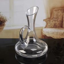 China 1500ML 52 oz cheap oblique mouth crystal wine decanter with handle manufacturer