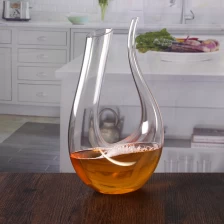 Chine 1700 ml grand en forme de u décanteur de vin en cristal fabricant