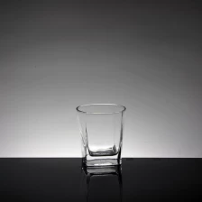 porcelana Venta caliente vaso cuadrado pequeño de vidrio tazas y whisky de vidrio mayorista fabricante