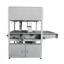 الصين Chocolate Enrobing Coating Machine with Cooling Tunnel and Nut Spreader الصانع