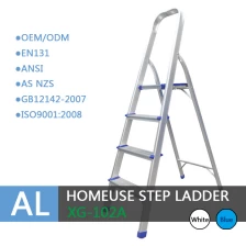 China Xingon Aluminium den Heimgebrauch Step Ladder mit bequemen Geländer en131 Hersteller