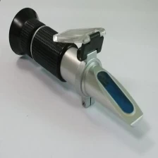 China REF 1010 China portable handheld brix degree refractometer,soybean milk and brix  refractometer manufacturer