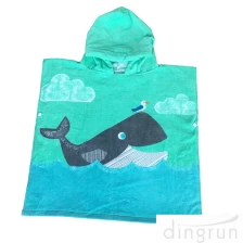 중국 Kids Hooded Poncho Towels Cute Dolphin Beach Pool Bath Towel for Girls & Boys 제조업체