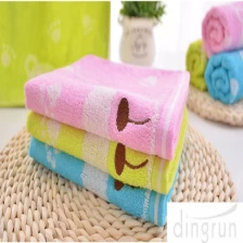 porcelana Premium Soft 100% algodón cara lavado toalla eco-friendly OEM bienvenida fabricante