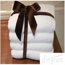 Chine Pur coton personnalisé serviette de toilette pour le visage respectueux de l'environnement hôtel utilisation fabricant