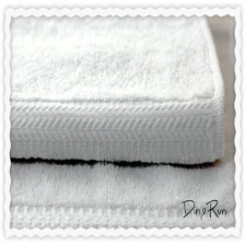 China personalizado fabricante de toalhas de hotel fabricante