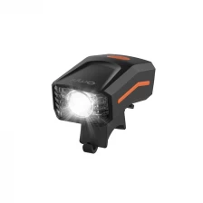 Cina Bright Smart USB Ricaricabile ad alta luminosità Faro per bicicletta Evidenzia 300 lumen Luce anteriore produttore