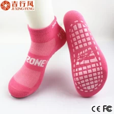 Κίνα Καλύτερα μη slip Κίνα κάλτσες προμηθευτής, χύμα χονδρικής έθιμο 6 μεγέθη τραμπολίνο πάρκο κάλτσες κατασκευαστής
