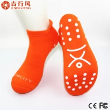 China Kundenspezifische Baumwolle anti-Rutsch-Socken mit Kautschuk auf der Unterseite, OEM/ODM willkommen Hersteller