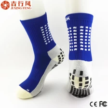 China bulk groothandel hoge kwaliteit anti slip blauwe voetbal sokken fabrikant