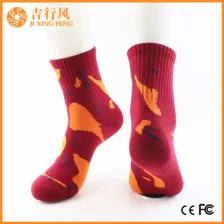 Chine chaussettes de sport de coton bon marché fournisseurs et fabricants chaussettes de coton de mode de coutume Chine fabricant