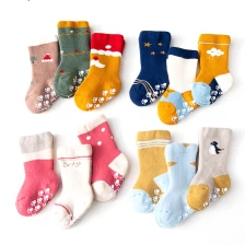 中国 设计可爱的动物有趣的新生儿袜制造商，批发新生儿茶棉袜 制造商