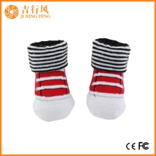Chine éponge coton bébé chaussettes usine Chine gros bébé filles chaussettes saisonnier fabricant