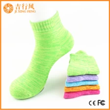 China vrouwen katoenen sokken leveranciers en fabrikanten produceren warme katoen winter sokken fabrikant