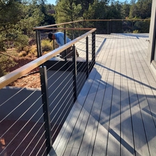 Κίνα Σύρμα κιγκλίδωμα Post Outdoor Deck Συρματοκιβώτιο χαμηλού κόστους Τάνυση από ανοξείδωτο χάλυβα Σύστημα κιγκλιδώματος καλωδίων Προς πώληση κατασκευαστής
