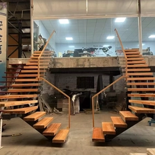 China Wood Tread Stringer Floating Straight Stairs Central Spine with Frameless Glass Railing Stairs - COPY - ibmaw0 Hersteller