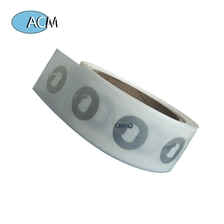 Chine Impression de Logo de taille personnalisée 13.56Mhz adhésif d'étiquette humide RFID étiquette intelligente papier passif sec Tag213 NFC étiquettes autocollant fabricant