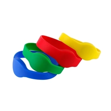 Chine Bracelet NFC à imprimable thermique personnalisé Bracelet NFC Piscine de piscine Festival Concert RFID Silicone en silicone fabricant