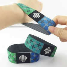 China Preço de fábrica Impressão completa Elastic Polyester Table Tecla Stretch Bracelets RFID Pulseira de tecido RFID fabricante