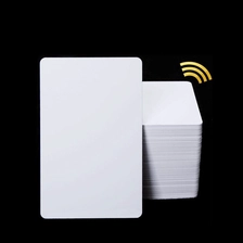 Chine Carte à puce vierge NFC 1K 13.56mhz, carte à puce Ntag213/ntag215/ntag216, identification en pvc, carte nfc rfid vierge fabricant